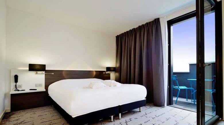<b>Kyriad Troyes Centre Room</b>. Images powered by <a href="https://iceportal.shijigroup.com/" title="IcePortal" target="_blank">IcePortal</a>.