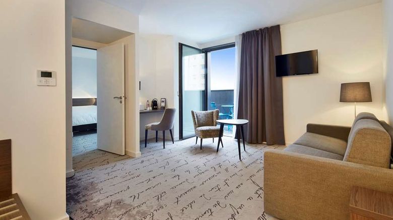 <b>Kyriad Troyes Centre Suite</b>. Images powered by <a href="https://iceportal.shijigroup.com/" title="IcePortal" target="_blank">IcePortal</a>.