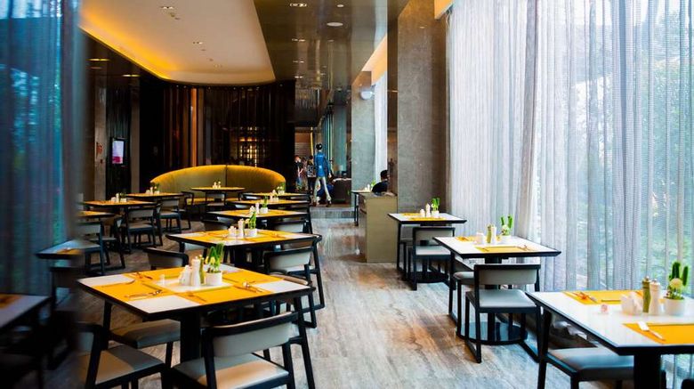 <b>Wyndham Jinjiang Restaurant</b>. Images powered by <a href="https://iceportal.shijigroup.com/" title="IcePortal" target="_blank">IcePortal</a>.