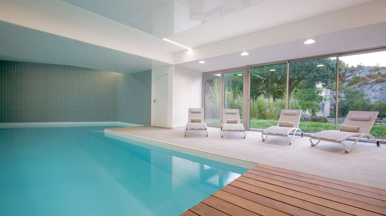 <b>Best Western Plus Hotel Divona Cahors Pool</b>. Images powered by <a href="https://iceportal.shijigroup.com/" title="IcePortal" target="_blank">IcePortal</a>.