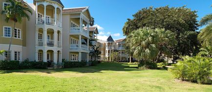 Melia Braco Village Exterior