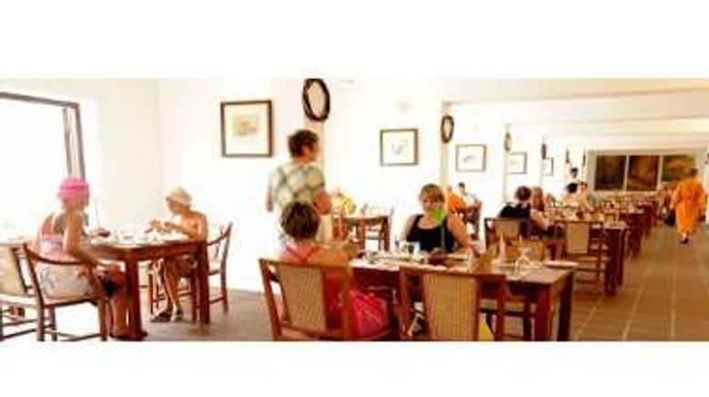<b>Heritance Ayurveda Maha Gedara Restaurant</b>. Images powered by <a href="https://iceportal.shijigroup.com/" title="IcePortal" target="_blank">IcePortal</a>.