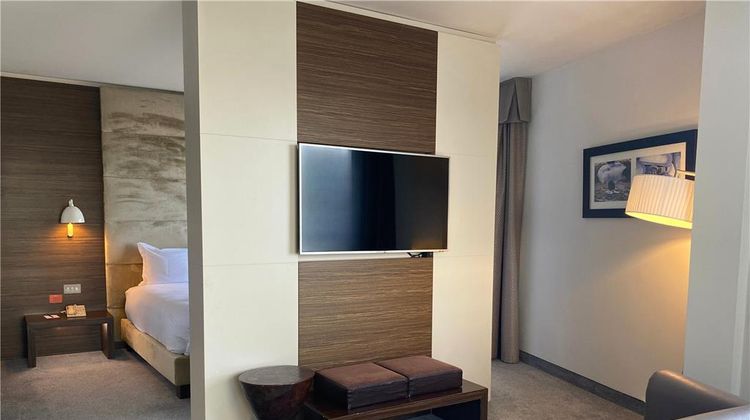 The Absolute Hotel Suite