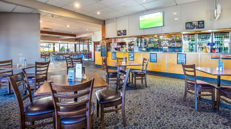<b>Nightcap at Riverside Hotel Restaurant</b>. Images powered by <a href="https://iceportal.shijigroup.com/" title="IcePortal" target="_blank">IcePortal</a>.