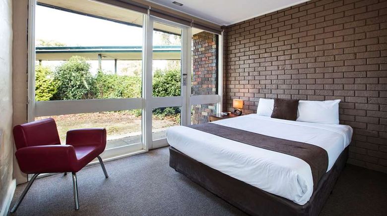 <b>Burvale Hotel Room</b>. Images powered by <a href="https://iceportal.shijigroup.com/" title="IcePortal" target="_blank">IcePortal</a>.
