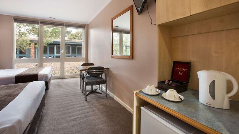 <b>Burvale Hotel Room</b>. Images powered by <a href="https://iceportal.shijigroup.com/" title="IcePortal" target="_blank">IcePortal</a>.
