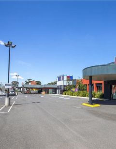 Skyways Hotel