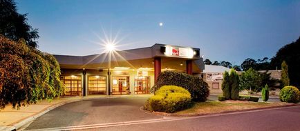 York on Lilydale Resort Exterior