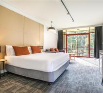 York on Lilydale Resort Room