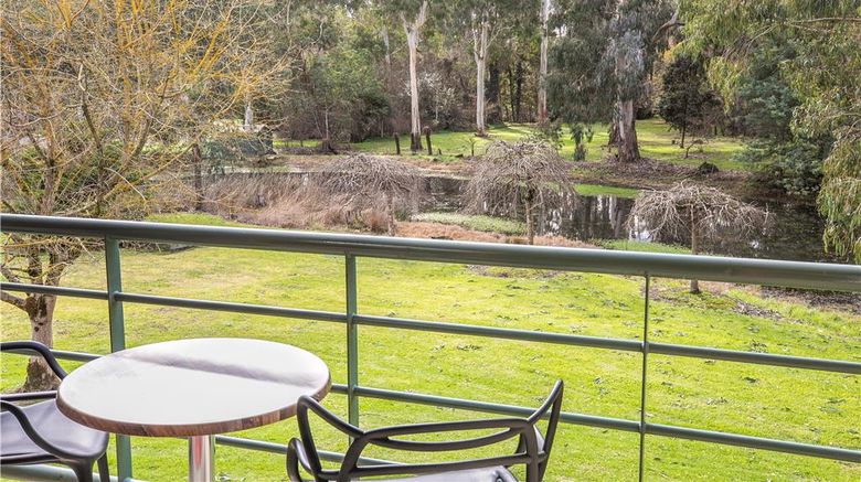 <b>York on Lilydale Resort Room</b>. Images powered by <a href="https://iceportal.shijigroup.com/" title="IcePortal" target="_blank">IcePortal</a>.