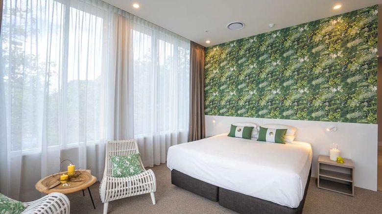 <b>Pacific Hotel Cairns Room</b>. Images powered by <a href="https://iceportal.shijigroup.com/" title="IcePortal" target="_blank">IcePortal</a>.