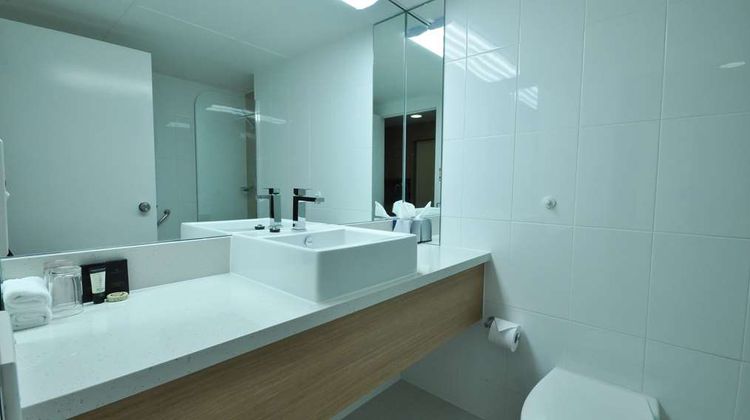 Pacific Hotel Cairns Room