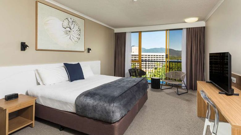 <b>Pacific Hotel Cairns Room</b>. Images powered by <a href="https://iceportal.shijigroup.com/" title="IcePortal" target="_blank">IcePortal</a>.