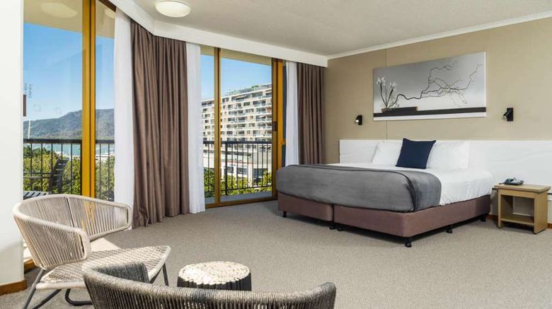<b>Pacific Hotel Cairns Room</b>. Images powered by <a href="https://iceportal.shijigroup.com/" title="IcePortal" target="_blank">IcePortal</a>.