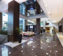Krystal Urban Aeeropuerto Lobby