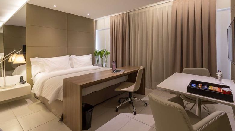 <b>Hilton Garden Inn Belo Horizonte Room</b>. Images powered by <a href="https://iceportal.shijigroup.com/" title="IcePortal" target="_blank">IcePortal</a>.