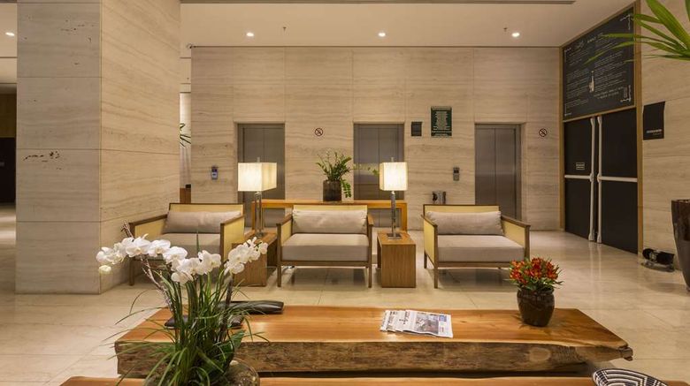 <b>Hilton Garden Inn Belo Horizonte Lobby</b>. Images powered by <a href="https://iceportal.shijigroup.com/" title="IcePortal" target="_blank">IcePortal</a>.