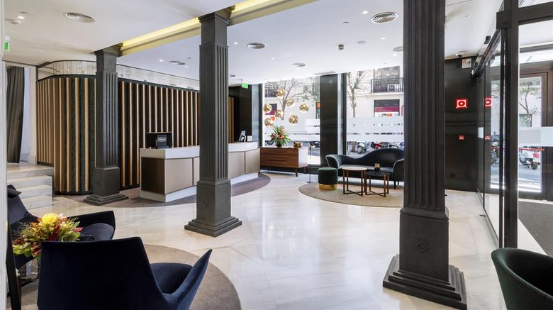 <b>DoubleTree by Hilton Madrid - Prado Lobby</b>. Images powered by <a href="https://iceportal.shijigroup.com/" title="IcePortal" target="_blank">IcePortal</a>.