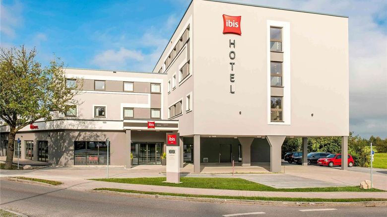 <b>Ibis Muenchen Airport Sued Exterior</b>. Images powered by <a href="https://iceportal.shijigroup.com/" title="IcePortal" target="_blank">IcePortal</a>.