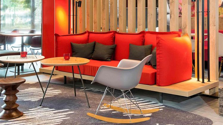 Ibis Muenchen Airport Sued Exterior