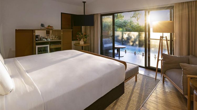 Mercure Darwin Airport Resort Room