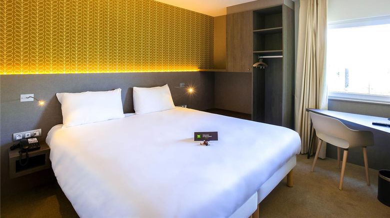<b>Ibis Styles Kortrijk Expo Room</b>. Images powered by <a href="https://iceportal.shijigroup.com/" title="IcePortal" target="_blank">IcePortal</a>.