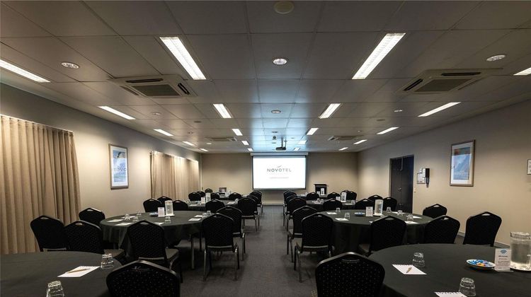 Novotel Darwin Airport Hotel Meeting