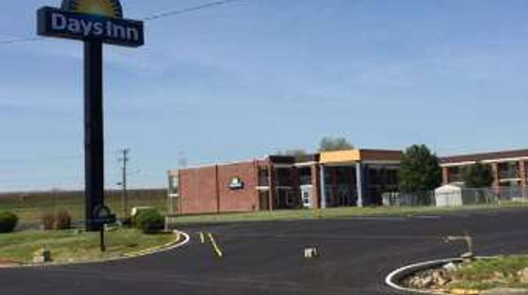 Days Inn Cave City Exterior