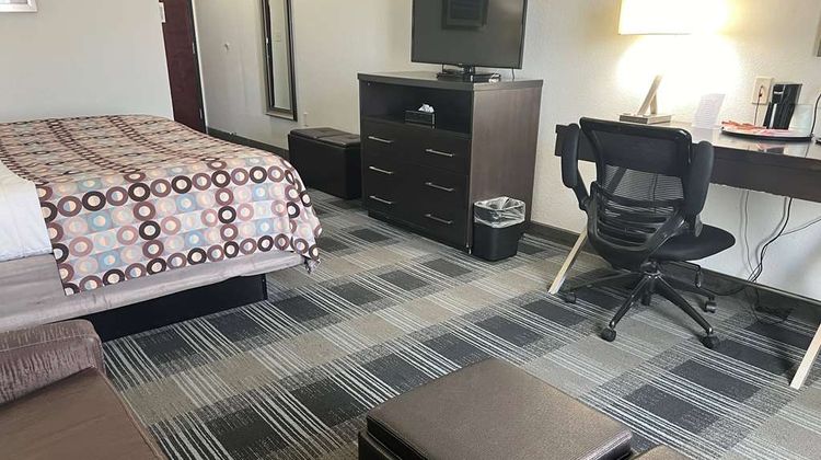Days Inn Alva Room