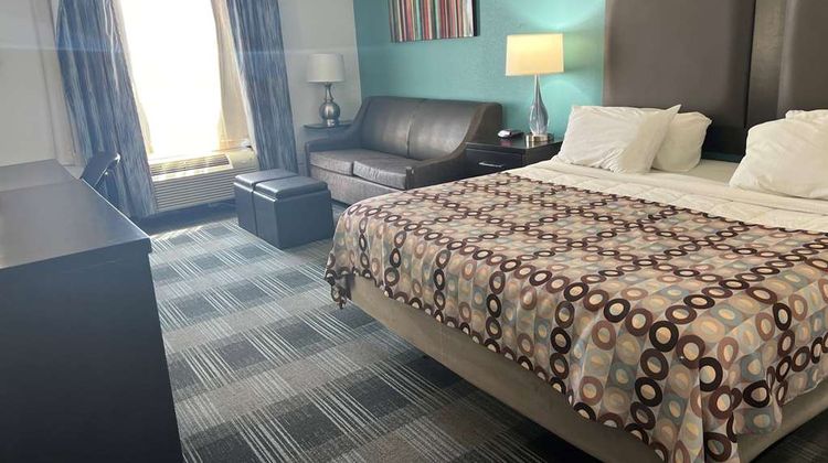 Days Inn Alva Room