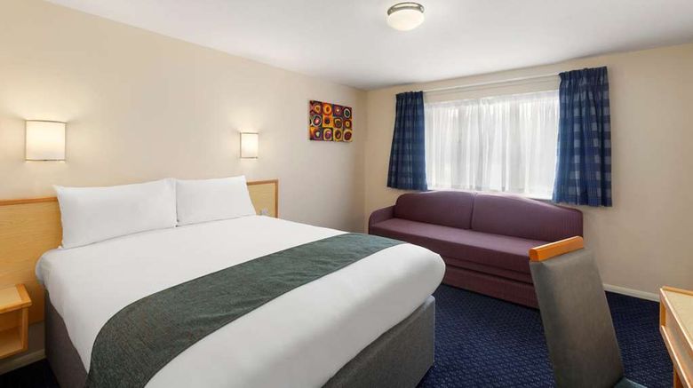 <b>Days Inn Sutton Scotney South Room</b>. Images powered by <a href="https://iceportal.shijigroup.com/" title="IcePortal" target="_blank">IcePortal</a>.