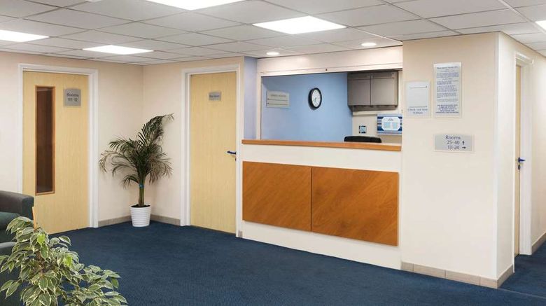 <b>Days Inn Sutton Scotney South Lobby</b>. Images powered by <a href="https://iceportal.shijigroup.com/" title="IcePortal" target="_blank">IcePortal</a>.