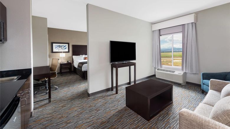 <b>Wingate by Wyndham Loveland Suite</b>. Images powered by <a href="https://iceportal.shijigroup.com/" title="IcePortal" target="_blank">IcePortal</a>.