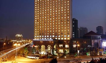 Wyndham Grand Plaza Royale Mingfa