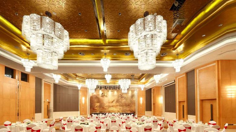 <b>Wyndham Grand Plaza Royale Mingfa Ballroom</b>. Images powered by <a href="https://iceportal.shijigroup.com/" title="IcePortal" target="_blank">IcePortal</a>.