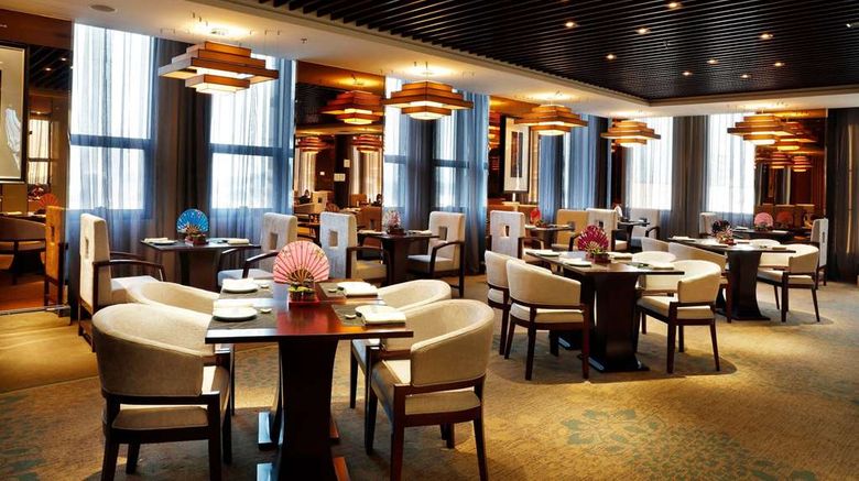 <b>Wyndham Grand Plaza Royale Mingfa Restaurant</b>. Images powered by <a href="https://iceportal.shijigroup.com/" title="IcePortal" target="_blank">IcePortal</a>.