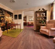 Hotel Mayfair Lobby