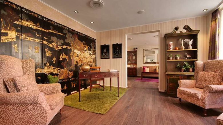 <b>Hotel Mayfair Lobby</b>. Images powered by <a href="https://iceportal.shijigroup.com/" title="IcePortal" target="_blank">IcePortal</a>.