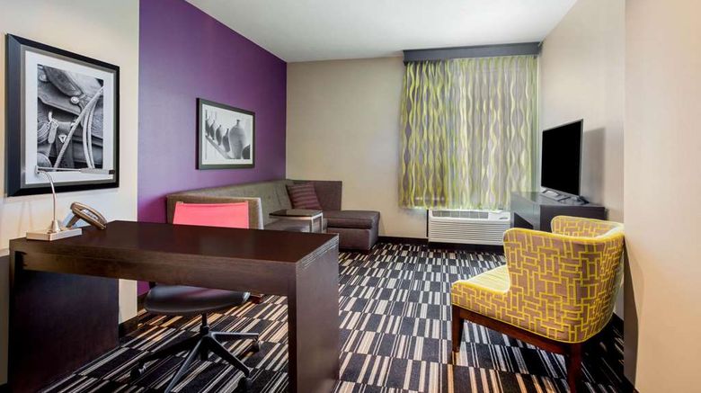 <b>La Quinta Inn & Sts McAllen Convent Cntr Suite</b>. Images powered by <a href="https://iceportal.shijigroup.com/" title="IcePortal" target="_blank">IcePortal</a>.
