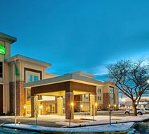 La Quinta Inn & Suites York Exterior