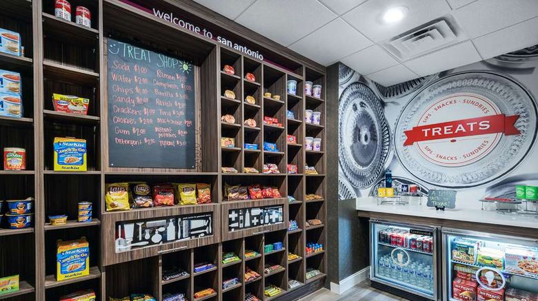 <b>Hampton Inn & Suites San Antonio BCB Restaurant</b>. Images powered by <a href="https://iceportal.shijigroup.com/" title="IcePortal" target="_blank">IcePortal</a>.