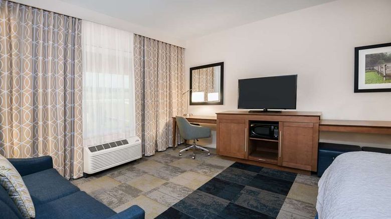 <b>Hampton Inn & Suites San Antonio BCB Room</b>. Images powered by <a href="https://iceportal.shijigroup.com/" title="IcePortal" target="_blank">IcePortal</a>.