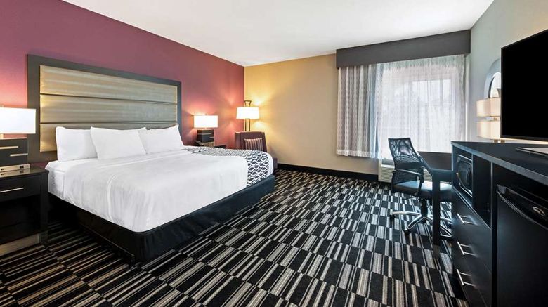 <b>La Quinta Inn & Suites West Monroe Room</b>. Images powered by <a href="https://iceportal.shijigroup.com/" title="IcePortal" target="_blank">IcePortal</a>.