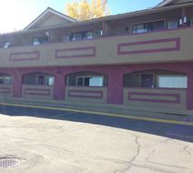 Canadas Best Value Inn Calgary/Chinook Exterior