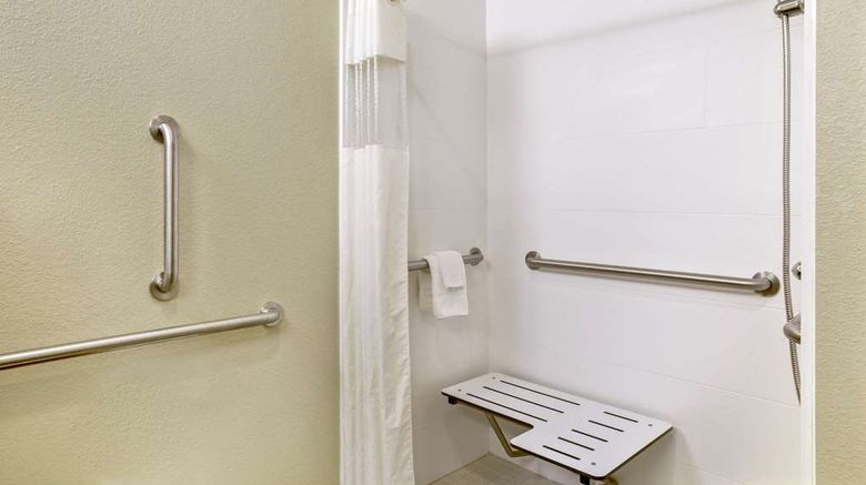 <b>La Quinta Inn & Suites Gillette Room</b>. Images powered by <a href="https://iceportal.shijigroup.com/" title="IcePortal" target="_blank">IcePortal</a>.
