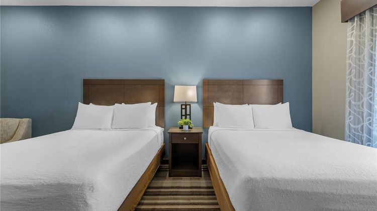 Best Western Plus Overland Inn Room