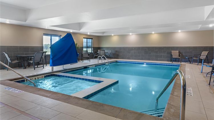 Best Western Plus Overland Inn Pool