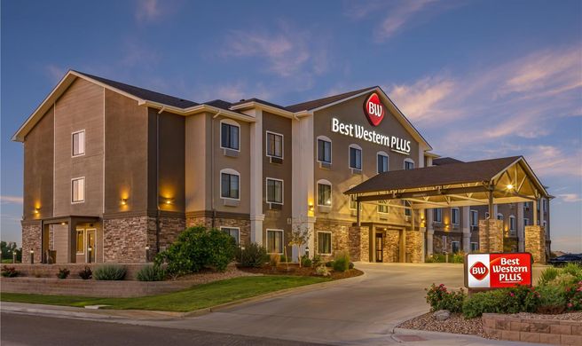 Best Western Plus Overland Inn Exterior