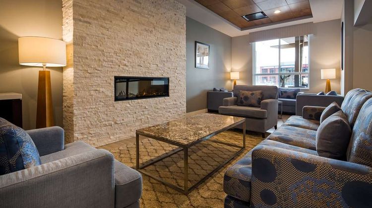 Best Western Plus Merritt Hotel Lobby