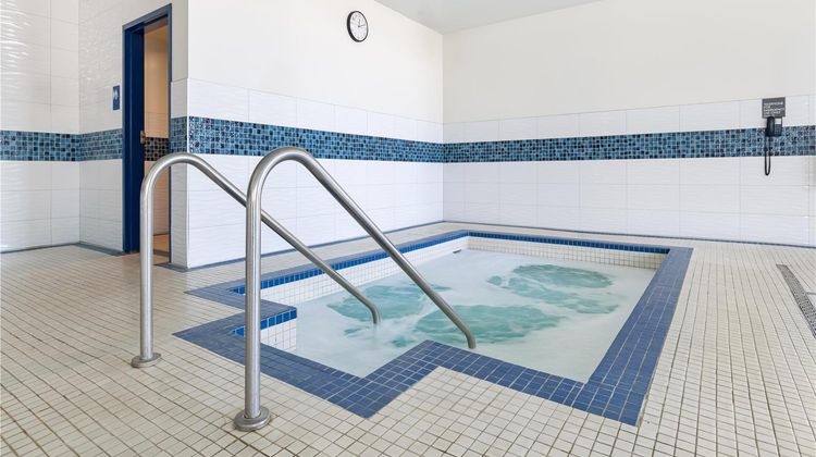 Best Western Plus Merritt Hotel Pool